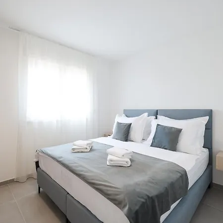 Deluxe Apartments Privlaka On The Sand Esterno foto